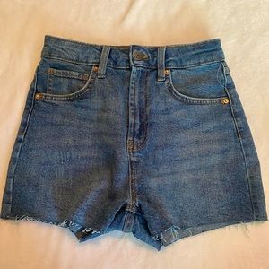Wild fable high rise mom shorts (new)